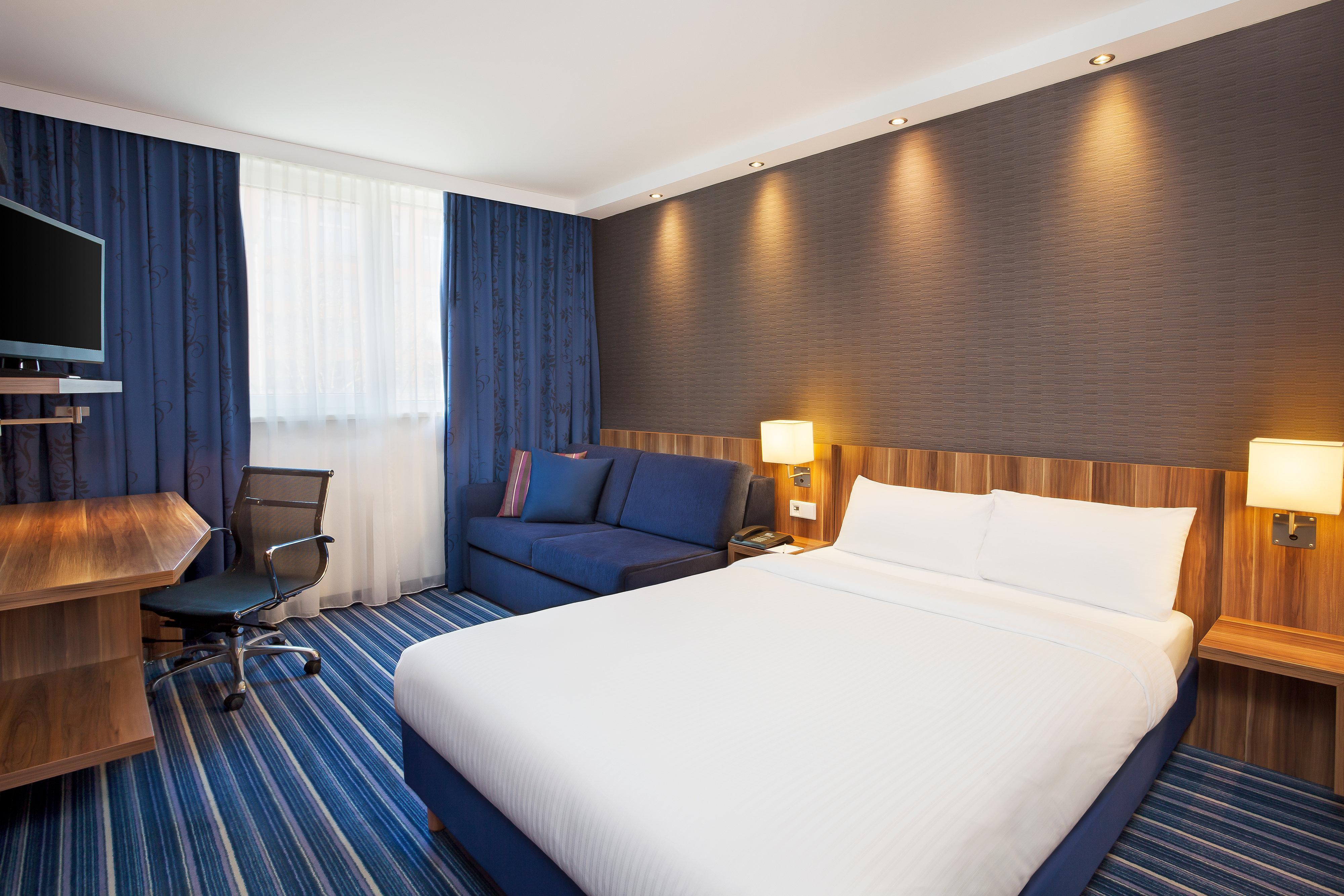 Holiday Inn Express Augsburg, An Ihg Hotel מראה חיצוני תמונה