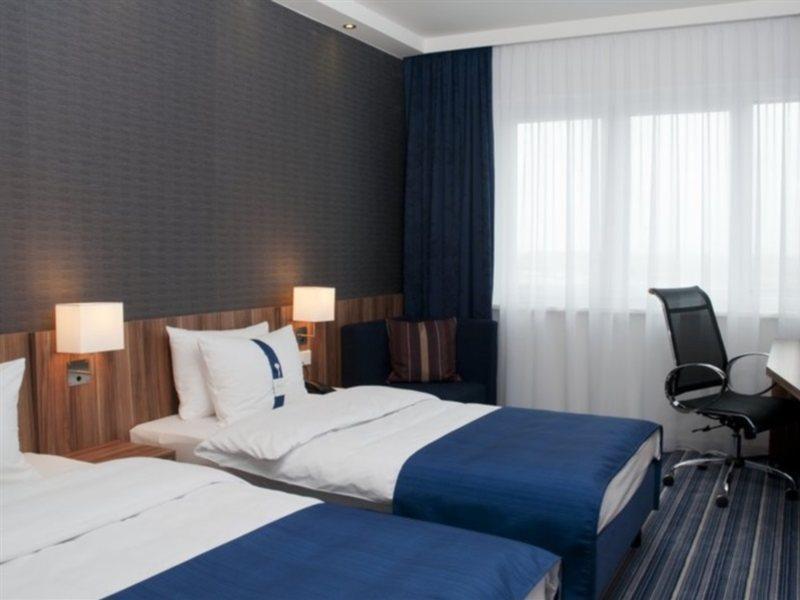 Holiday Inn Express Augsburg, An Ihg Hotel מראה חיצוני תמונה